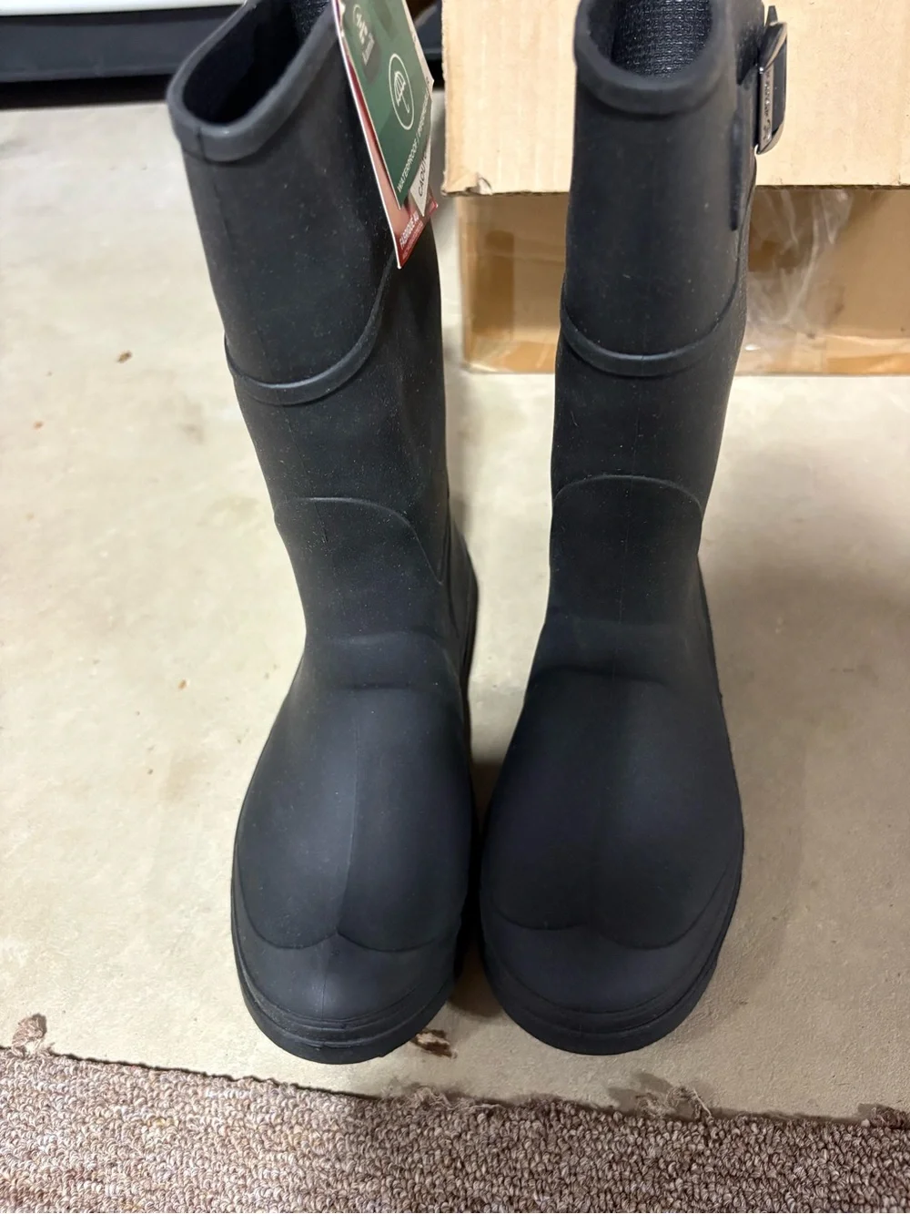 Kamik size 3 kids rain boots- black